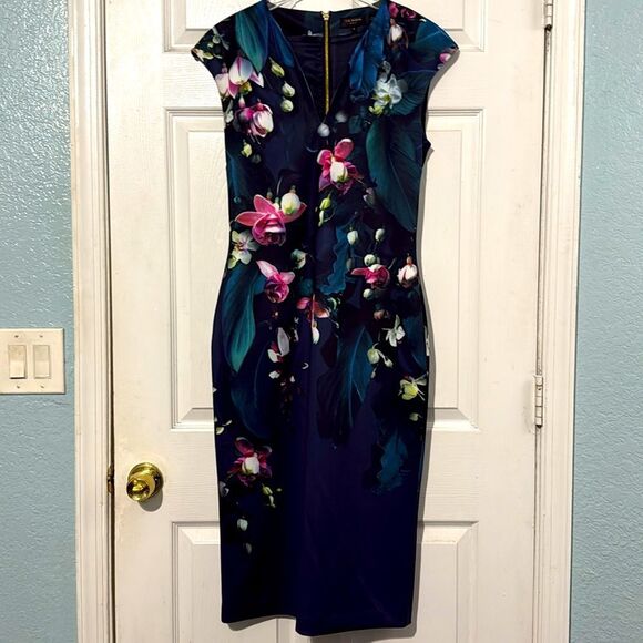Ted Baker 'Antonya' Fuchsia Floral Midi Dress Size 3 US 8 - Picture 4 of 10